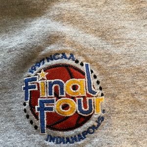 NCAA Basketball t shirt 1997